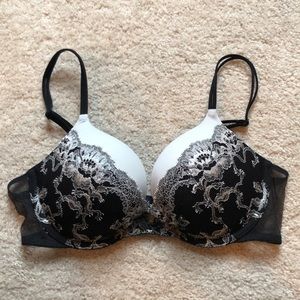 Very Sexy Victoria’s Secret Bra
